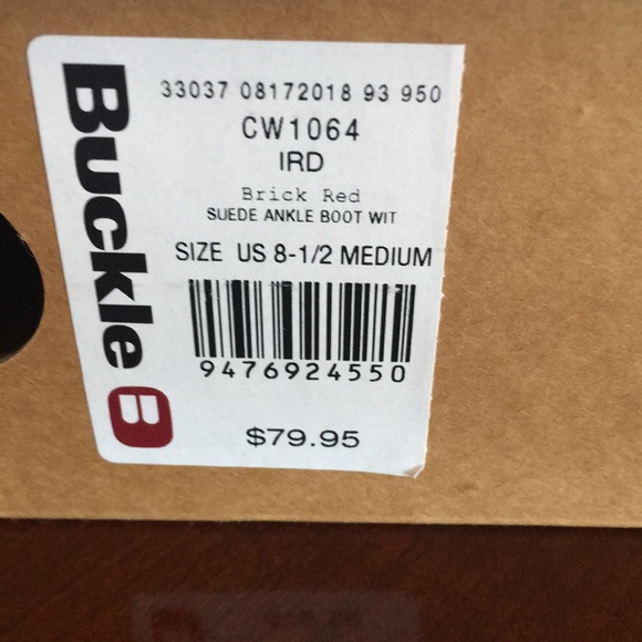 Like new Crevo Leighton bootie in brick red. Sz 8.5. Worn once. - Picture 5 of 6